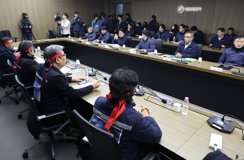 <b>서울지하철</b> 1~8호선 <b>파업</b> 극적 <b>타결</b> — 출근길 대란은 일단... 
