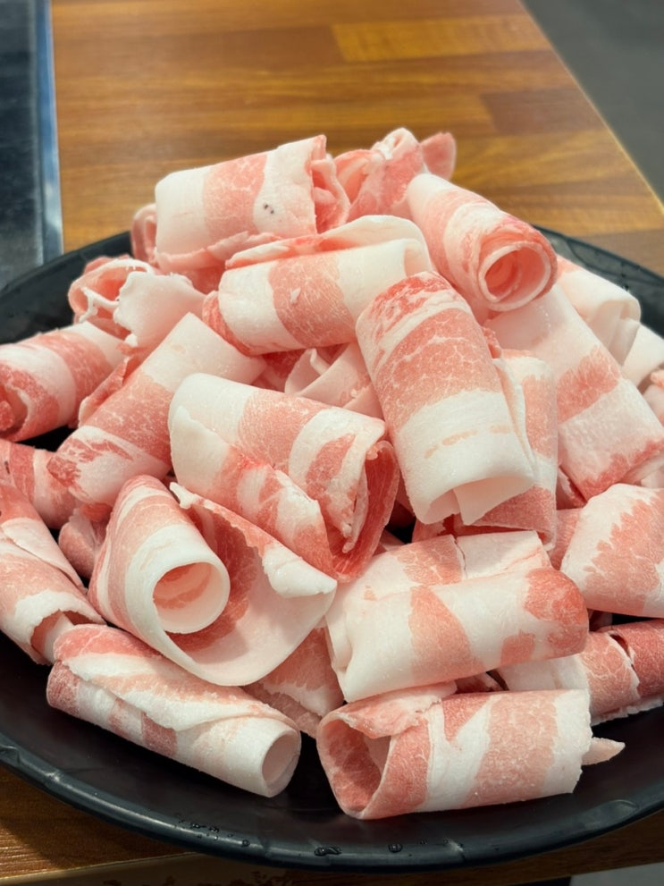  포항효자삼겹살 맛집 모임 회식장소로 좋은 대패창고