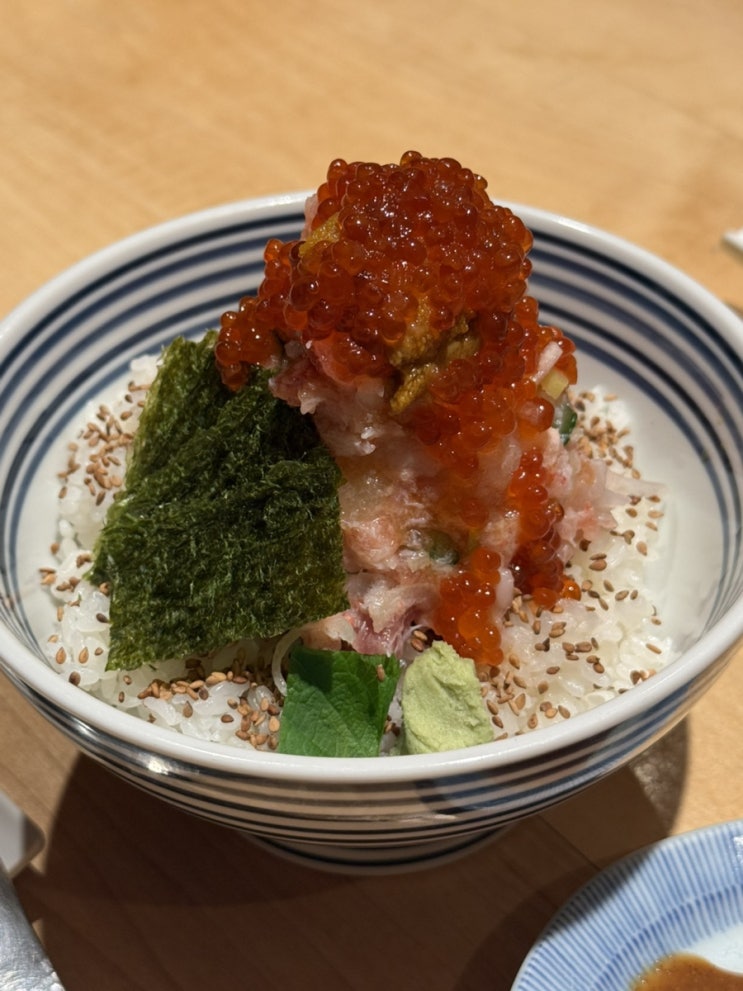  도쿄 맛집 츠지한 아카사카아크힐즈점 카이센동!