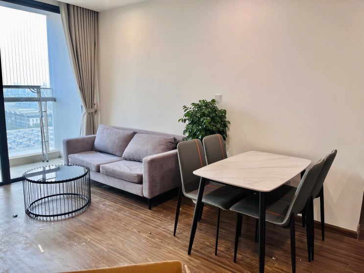  하노이 웨스트포인트 W1동 75m2 2룸 풀옵션 2200만동 ( Vinhomes Westpoint ) 좋은 아파트 임대 알려드립니다