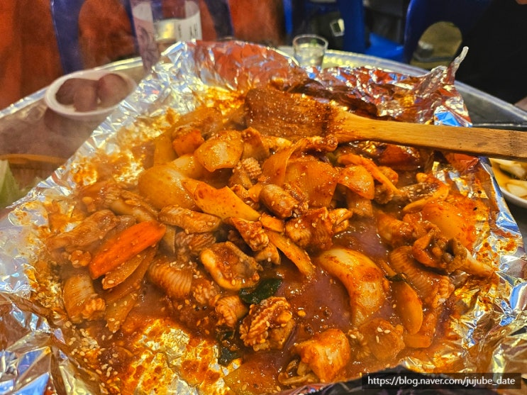  노포 분위기 제대로 느낄 수 있는 부산 자갈치시장 꼼장어 맛집 부영집 양념꼼장어 웨이팅 주차 포장