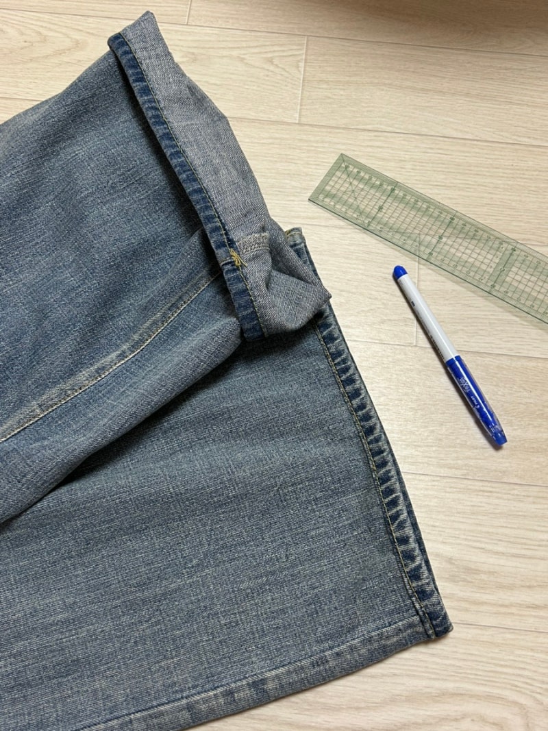 [재봉일기 #3] 도전! 청바지 기장 셀프 수선 (수선집에 맡기는 게 정답일까… ✂️)