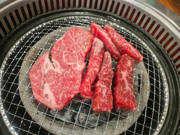  횡성한우 맛집! 우와담 연말모임 후기! (단체예약, 주차장 넓음)