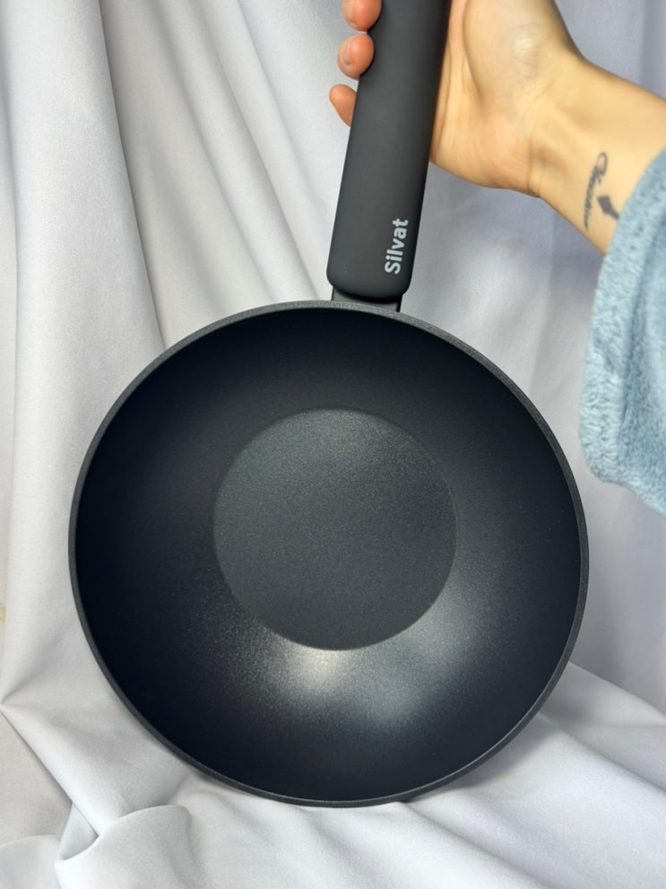  실바트 벨리나 단조 티타늄 인덕션 IH 궁중팬24cm 직접 써본 후기｜묵직함부터 다른 인덕션 궁중팬 추천