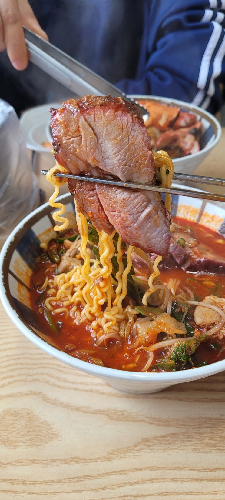  협재맛집 퐁당라면, 판포포구 앞에서 해물퐁당라면·고기퐁당라면 먹어본 후기