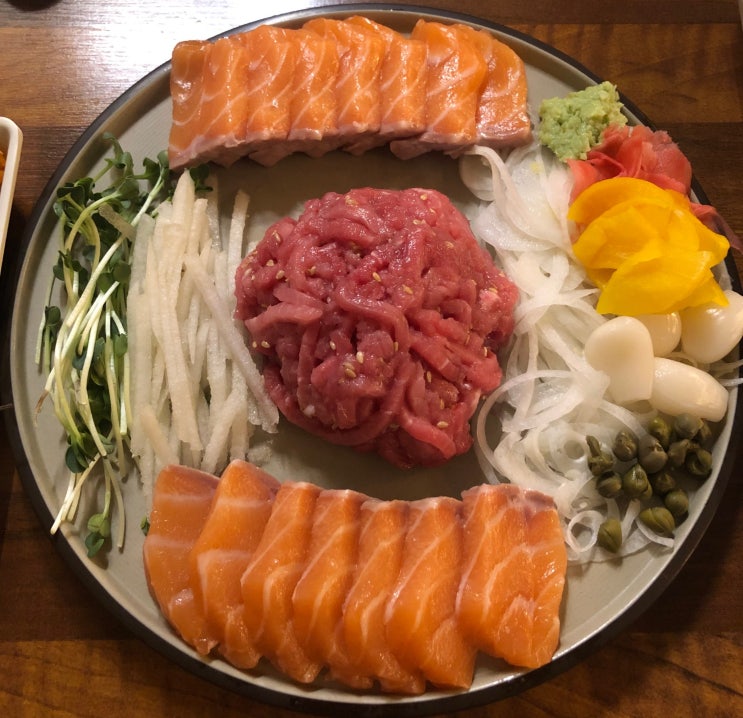  인천부평맛집 간술집 육회바른연어 부평역점