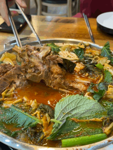 오산운암 감자탕 맛집 - 진해장 푸짐한 양 해장으로 최고