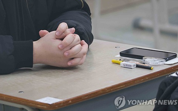  “한국의 미친 수능 영어, 직접 풀어봐라!” 영국 언론이 놀란 K-입시 난이도의 정체는?