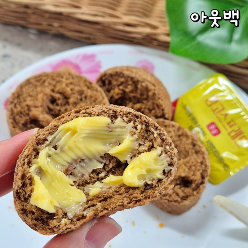 아웃백 부시맨브레드 소스 망고스프레드 부시맨 빵 데우기
