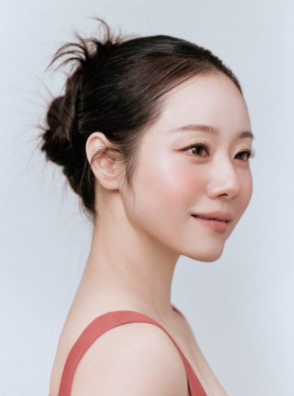 서울대 출신 이시원, 의사 남편 곁에서 더 예뻐졌나? 이전과 다른 '청초함 끝판왕' 매력에 시....