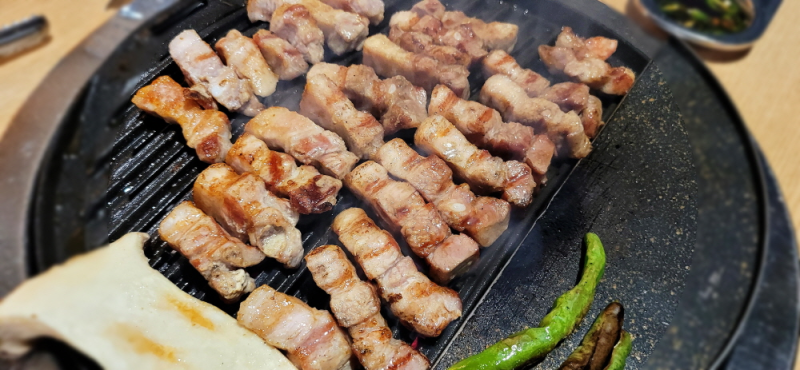 고소하고 육즙 가득한 선진포크한돈! 인천맛집 고기요리왕 용현점