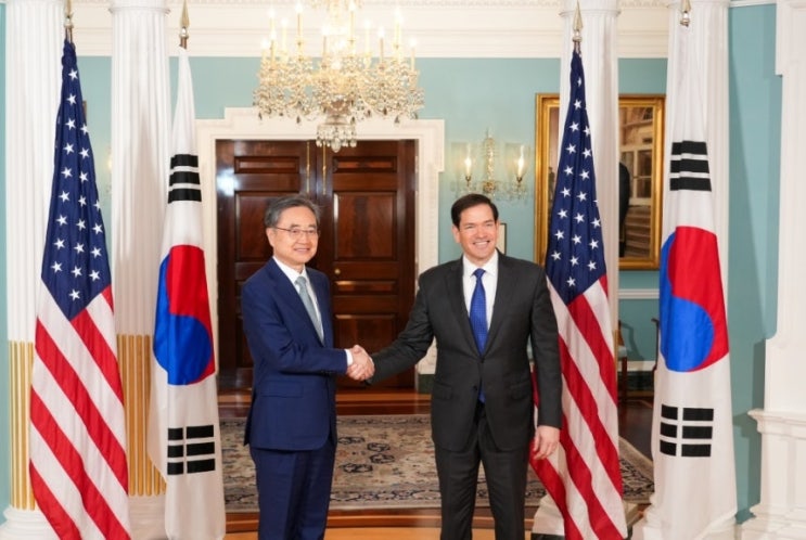 이재명 정부, '국민주권 <b>대북정책</b>' vs. '<b>한미</b> <b>정책</b> 공조' 논란
