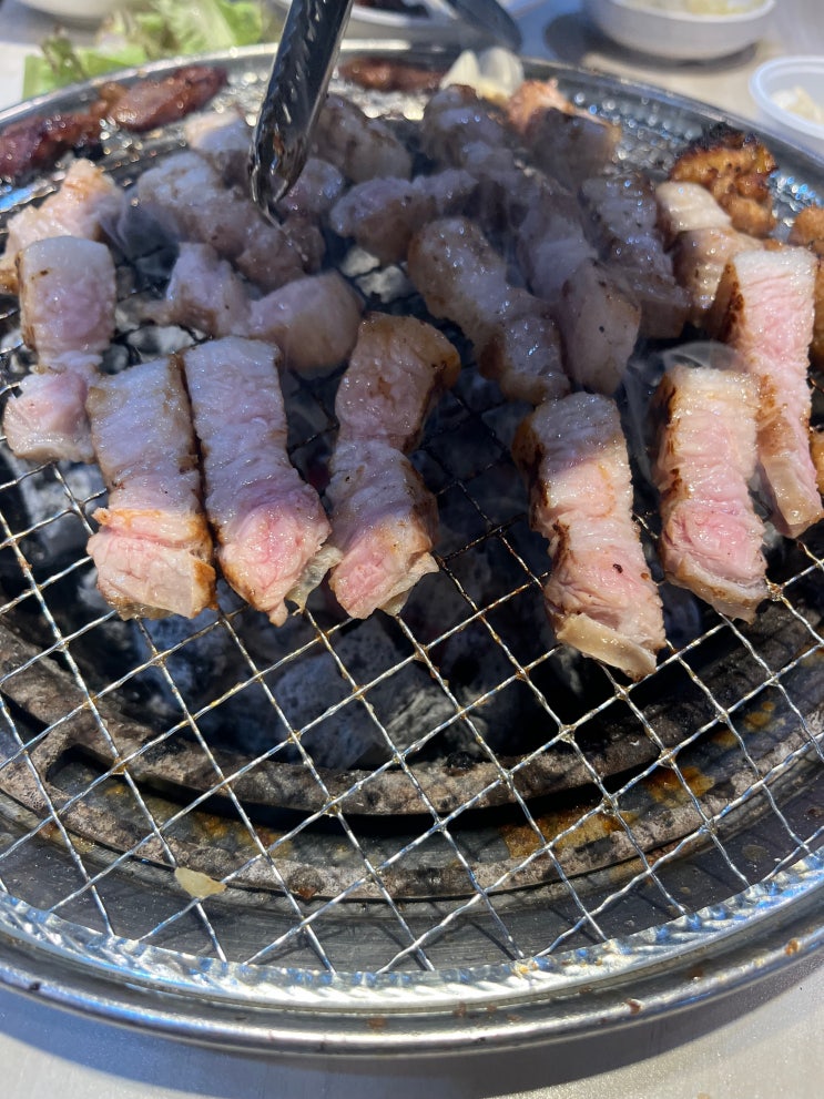  명륜진사갈비에.. 이제 장어도 있네. (가격도 높아짐,성인 21900원) 고기뷔페의 마무리는 틈새라면?