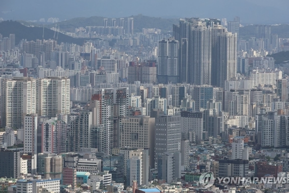   "내년 집값 더 뛴다"…서울은 '강세' 유지, 공급 부족으로 전세 시장까지 불안