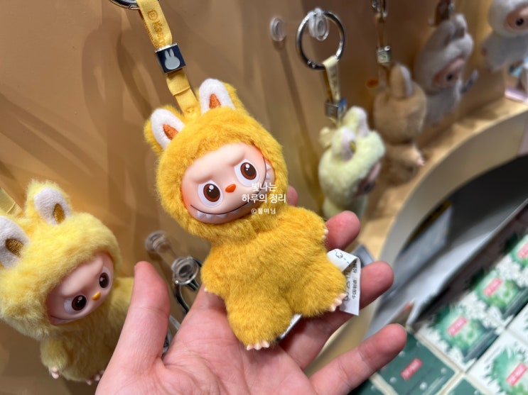 찐 정품 라부부를 만날 수 있는 상하이 홍이플라자 팝마트