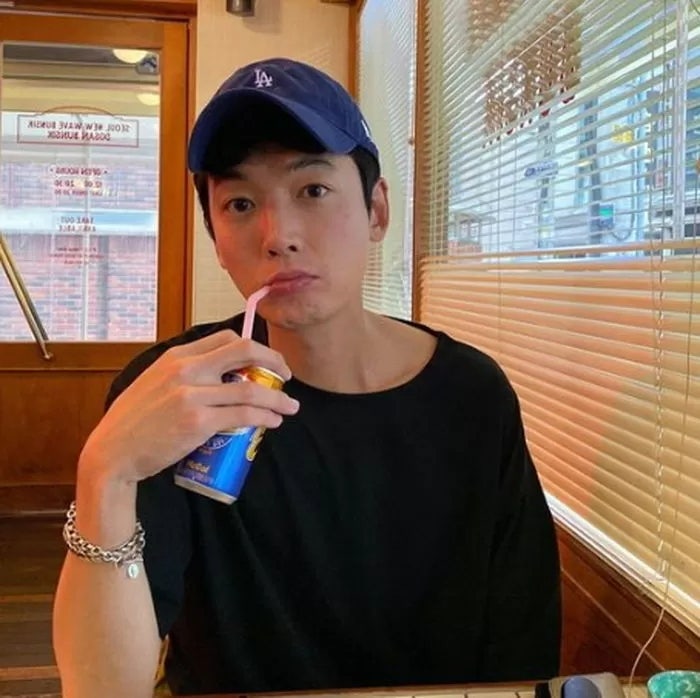 [인물탐구] 드라마 프로보노 정경호 프로필 : 나이 키 학력 아빠 아버지 수영 작품활동