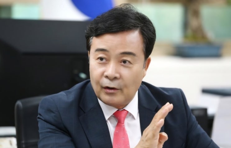 <b>김성제 의왕 시장</b>,'심정지 상태'로 발견! 응급 치료 중