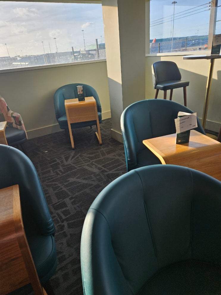  Stansted airport lounge (London)