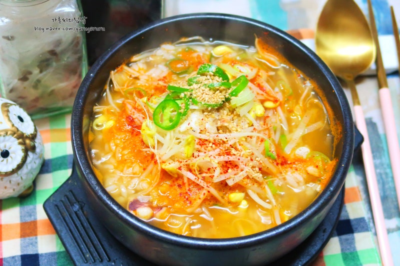 콩나물국밥 만들기 오징어 김치 콩나물국 끓이는법 레시피