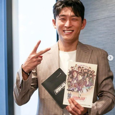 무명 20년의 <b>고준</b> 촬영 중 겪은 <b>반신마비</b>의 고통과 극복