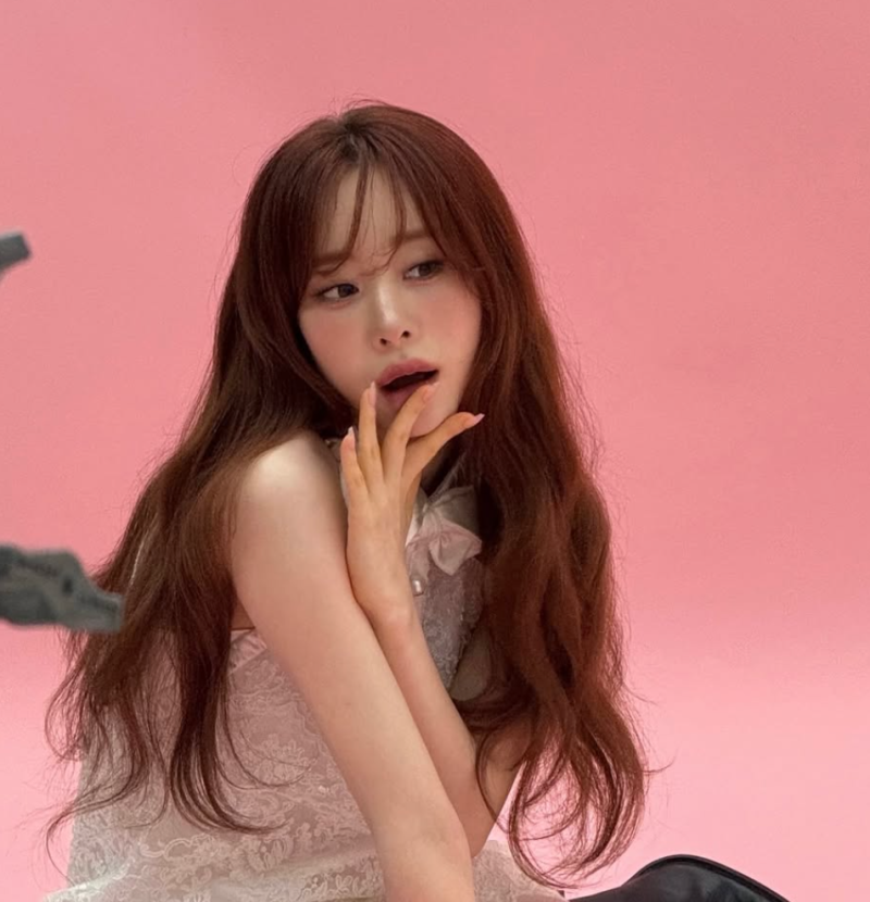 우주소녀 유연정, 첫 코믹 뮤지컬 ‘슈가’ 무대 완벽 소화... 새 매력 터졌다
