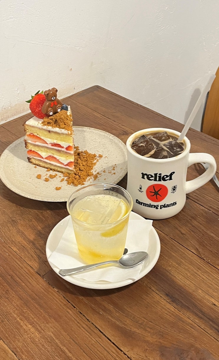  [망원]구황작물 카페 케이크 후기 디저트 맛집 솔직후기