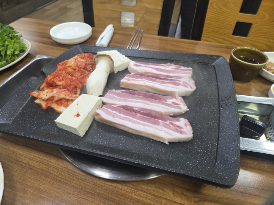 돈내코통삼겹 금정점 사진 4
