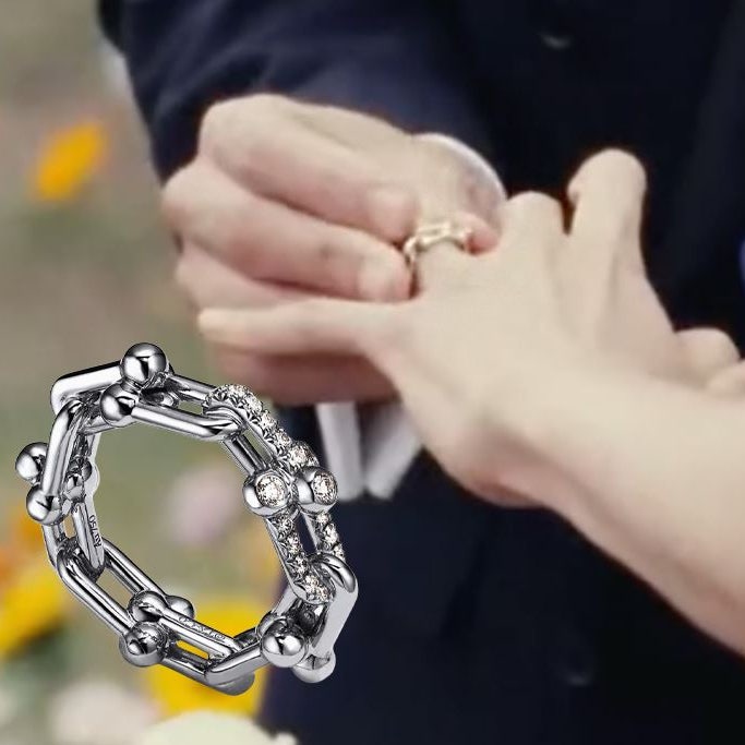 대중의 예상을 빗나가서 더 화제인 김나영 마이큐 결혼 반지