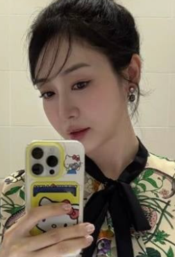 성유리, 78세 '대학 교수' 아버지의 남다른 패션 센스 공개! 힙쟁이 DNA는 가족력?