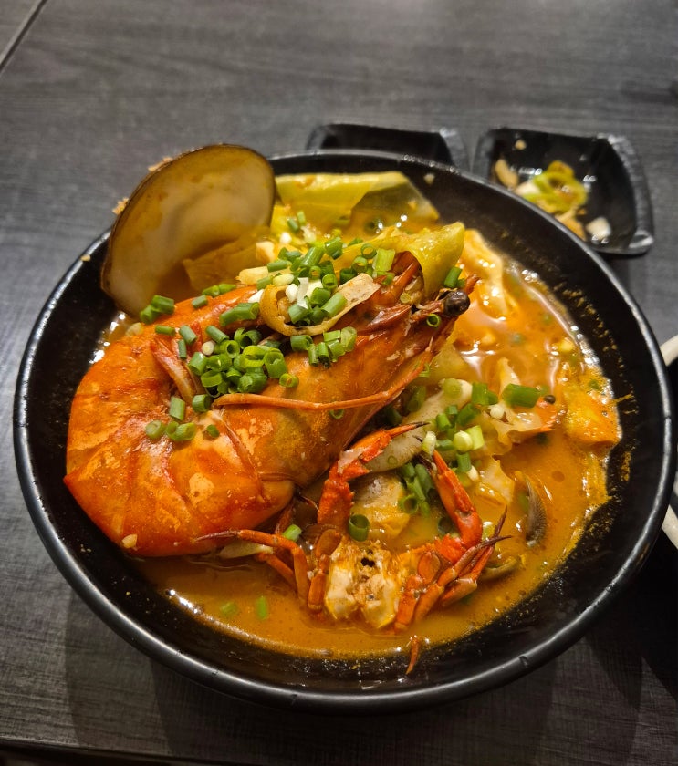  보라카이 일본라멘 맛집 '모모라멘'  돈코츠라멘, 치즈카츠, 차슈동 볼라복비치 맛집, 새벽까지 영업