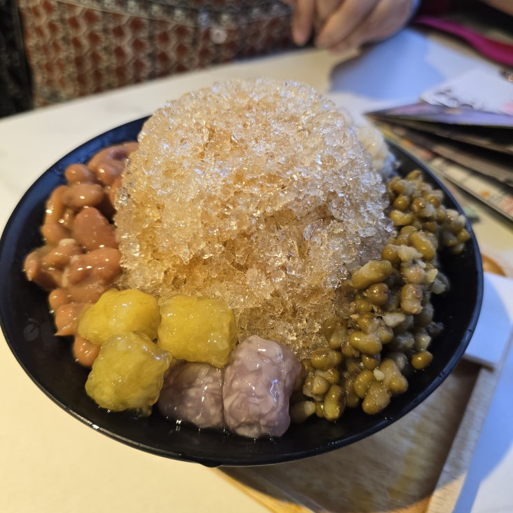  [내돈내산] 시먼역에 가성비 있게 대만식 빙수랑 팥죽 먹으며 편하게 쉴 수 있는 곳 "Ice Una(冰封仙果)" 방문 후기! (위치, 메뉴, 가격, 음식 맛 등)