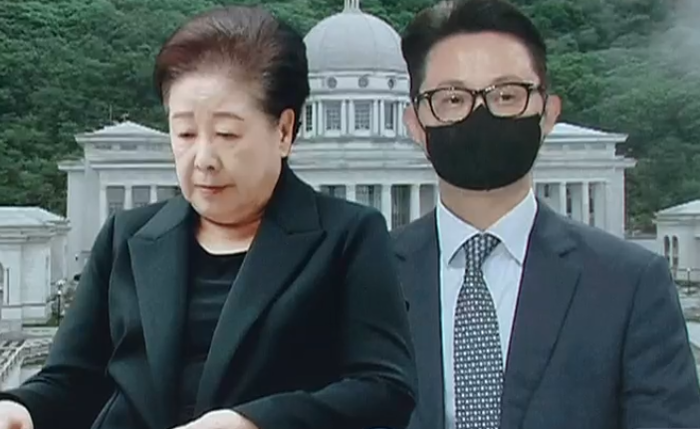 <b>통일교</b> 의혹 수사, 與 “특검은 <b>물타기</b>” 野 “불리하면 거부... 