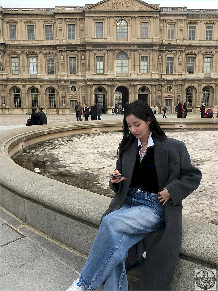  아이돌 때랑 분위기 완전 딴판, 연우 파리 여행룩 폼 미쳤다