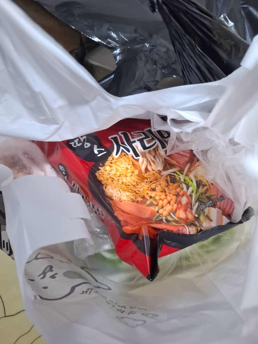 땅스부대찌개 개봉점 사진 2