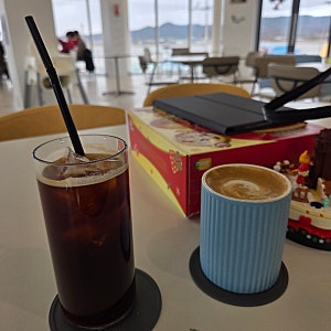 함평 갈만한곳 돌머리해수욕장근처 카페 포베오커피 오션뷰카페