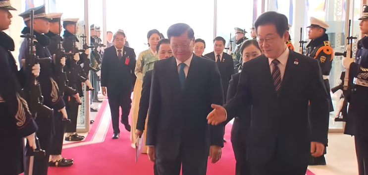 <b>이재명</b> 대통령, <b>라오스</b> 국가주석과 정상회담… 양국 관계... 