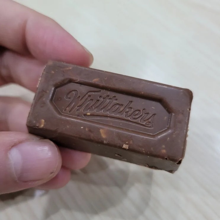  [휘태커스] 미니슬랩 아몬드 밀크 초콜릿 후기/ 진짜 맛있어요️️️