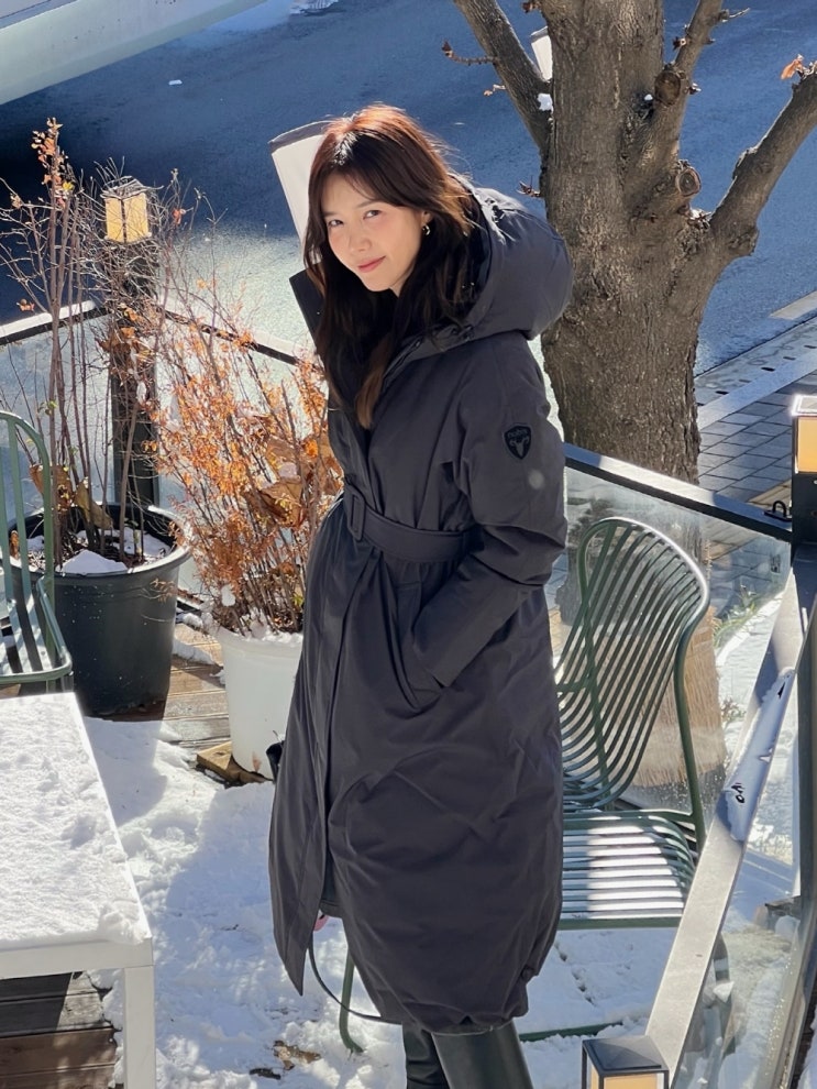  '노비스(Nobis)' 채정안과 시크한 올블랙 겨울 패션 제안