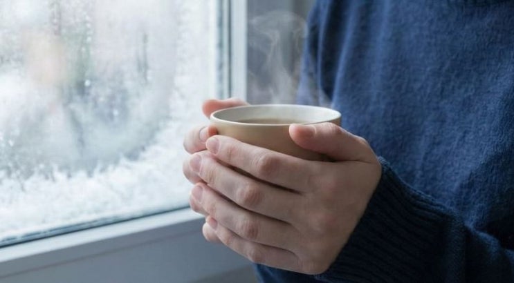  수족냉증 원인, 핫팩보다 먼저 챙겨야 할 혈액순환 관리법
