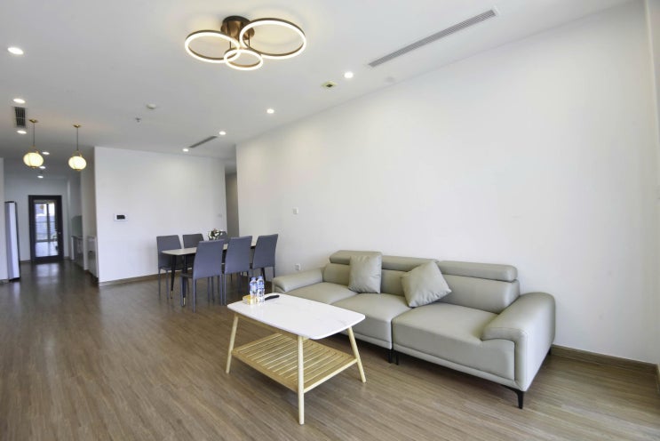  하노이 스카이레이크 S1 고급 4룸 170m2 풀옵션 $2500 VINHOMES SKYLAKE 좋은 아파트 임대 알려드립니다