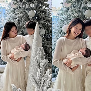 이시영, 두 자녀와 가족사진 크리스마스 콘셉트 스튜디오