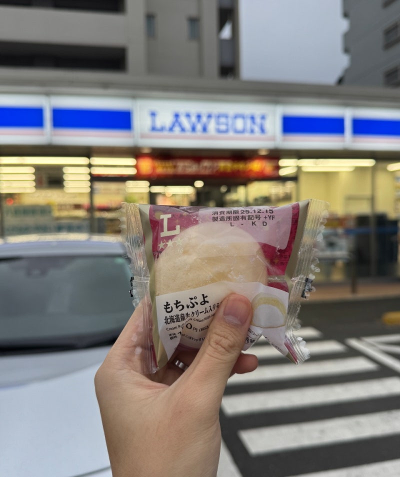 일본 로손 편의점 음식 빵 추천 모찌뿌요 가격 칼로리 기내반입