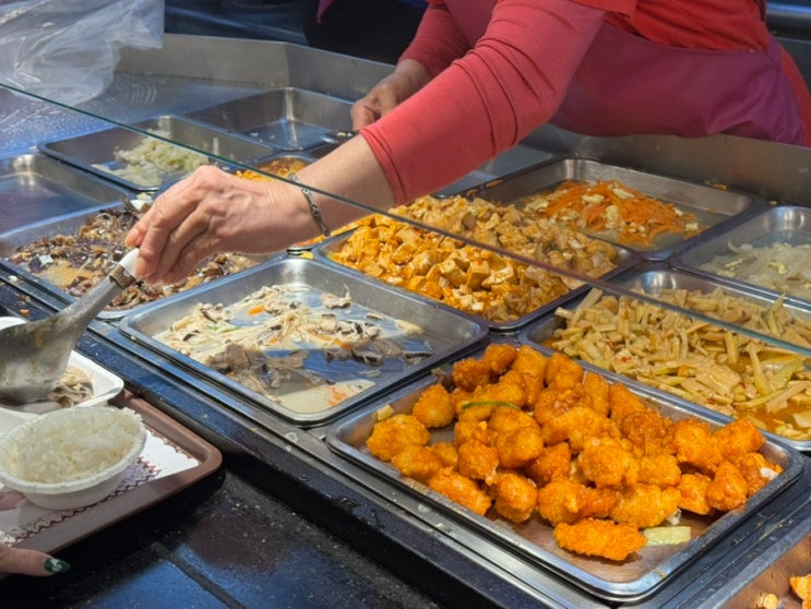  부모님과 대만 여행 필수코스 대만 백반집 쯔주찬(시먼딩 맛집)