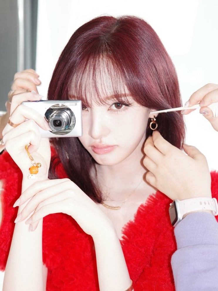  송파동 미용실 Q : 뜨거운 물로 머리를 감으면 안 되는 이유