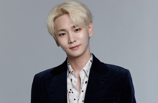 SHINee Key: Controversy Over Expensive Luxury Necklace Gift Suspicion, Jusaimo Connection, KakaoTalk Conversations, Recent Status, Family Profile, Instagram