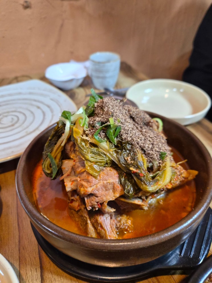  [아산맛집] 부드러운 살코기의 뼈해장국과 도토리전 '대청마루' 솔직 후기