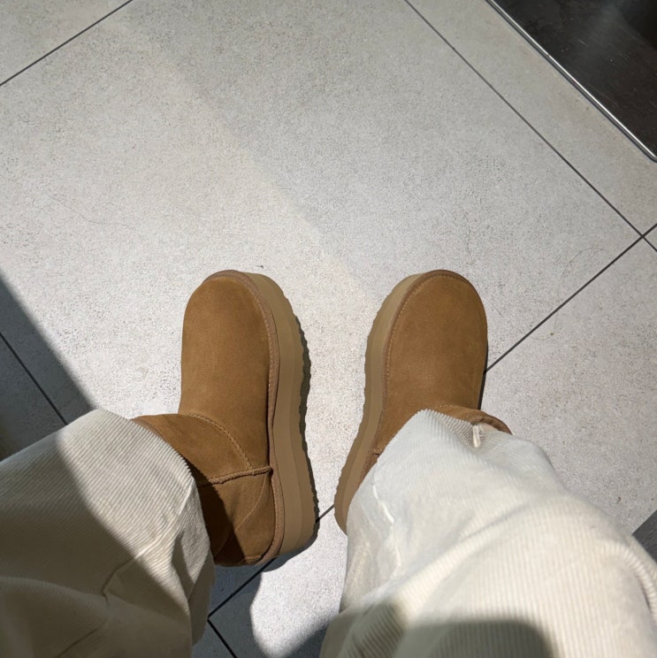  어그 클래식 미니 플랫폼 부츠 체스트넛 ㅣ 미국 UGG 체스트넛, 사이즈, 커클랜드 어그 비교, 방수스프레이 - 콜로닐 collonil 다이소