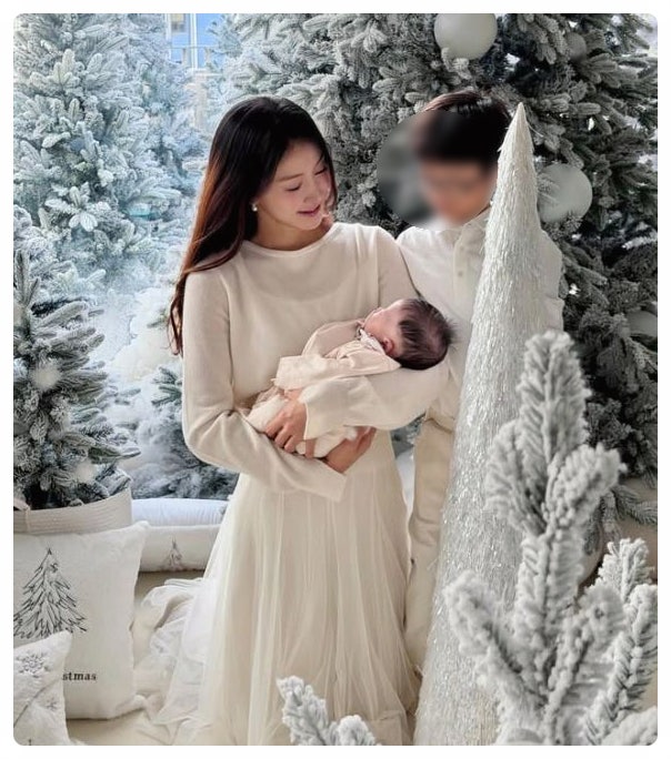 이시영 둘째 딸 가족사진 공개 자녀 이혼 인스타 육아 근황
