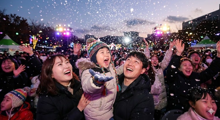  2025 대구 앞산 크리스마스 축제 인공눈 내린다! (일정 /주차/셔틀 정보) 데이트 끝판왕