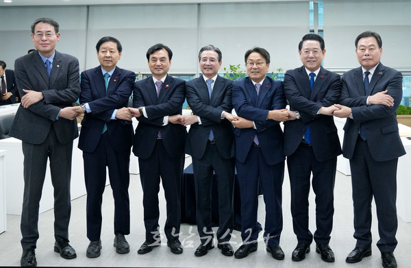  광주 군 공항 이전 ‘6자 협의체’ 공식 출범…무안국제공항 명칭 ‘김대중공항’으로 변경 검토